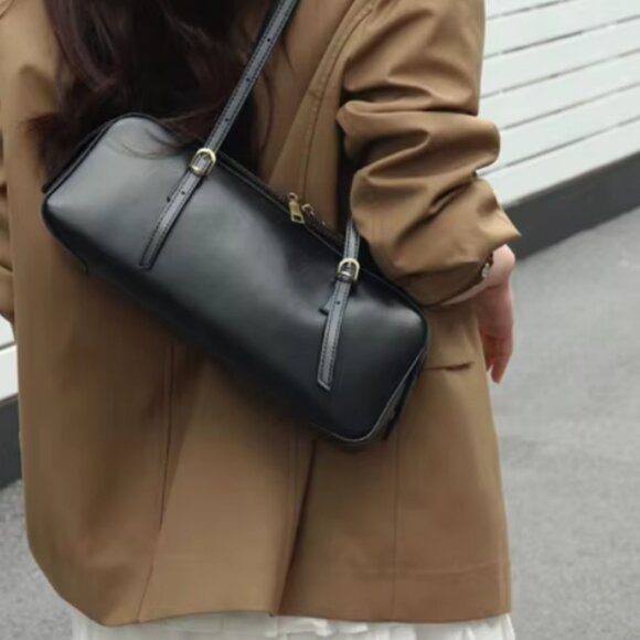 Cowhide Genuine Leather Shoulder Bag Korean Designer 2025 Excellent Condition - Picture 12 of 13